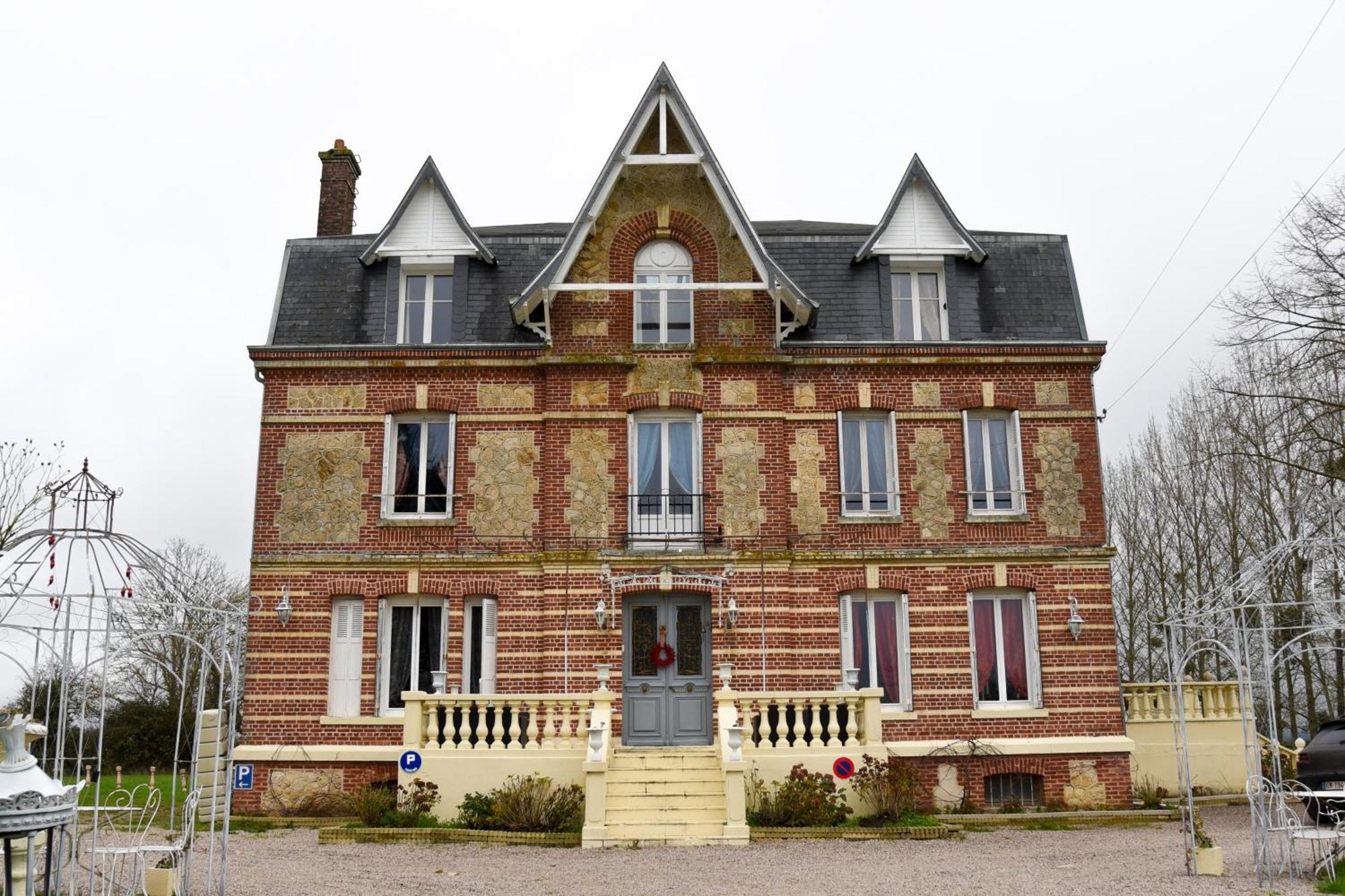 Le Manoir De La Baronnie Villa Norrey-en-Auge Exterior photo